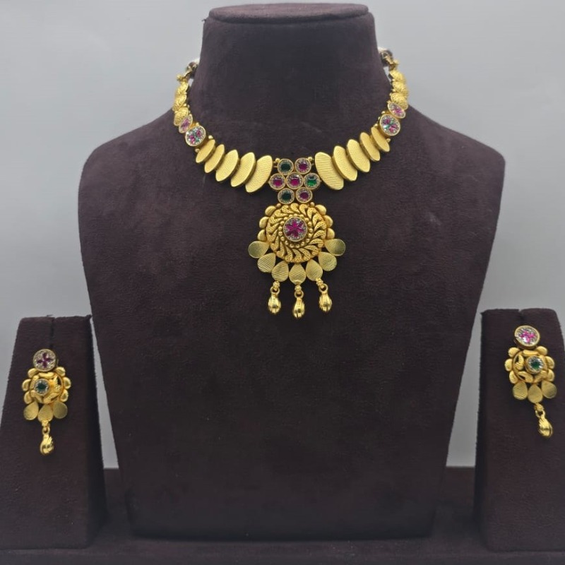 925 SILVER ANTIQUE NECKLACE